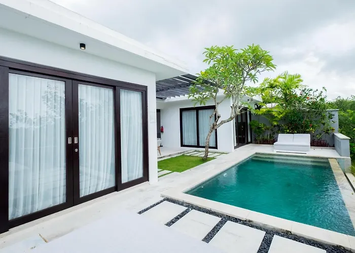 Prasana Villas By Arjani Resorts